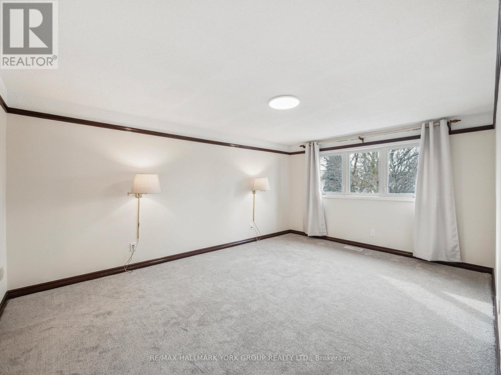 42 Drumern Crescent, Richmond Hill, Ontario  L4C 5H8 - Photo 16 - N12018383