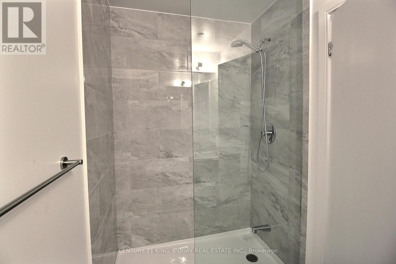 2006 - 32 Forest Manor Road, Toronto, Ontario  M2J 0H2 - Photo 12 - C12191493