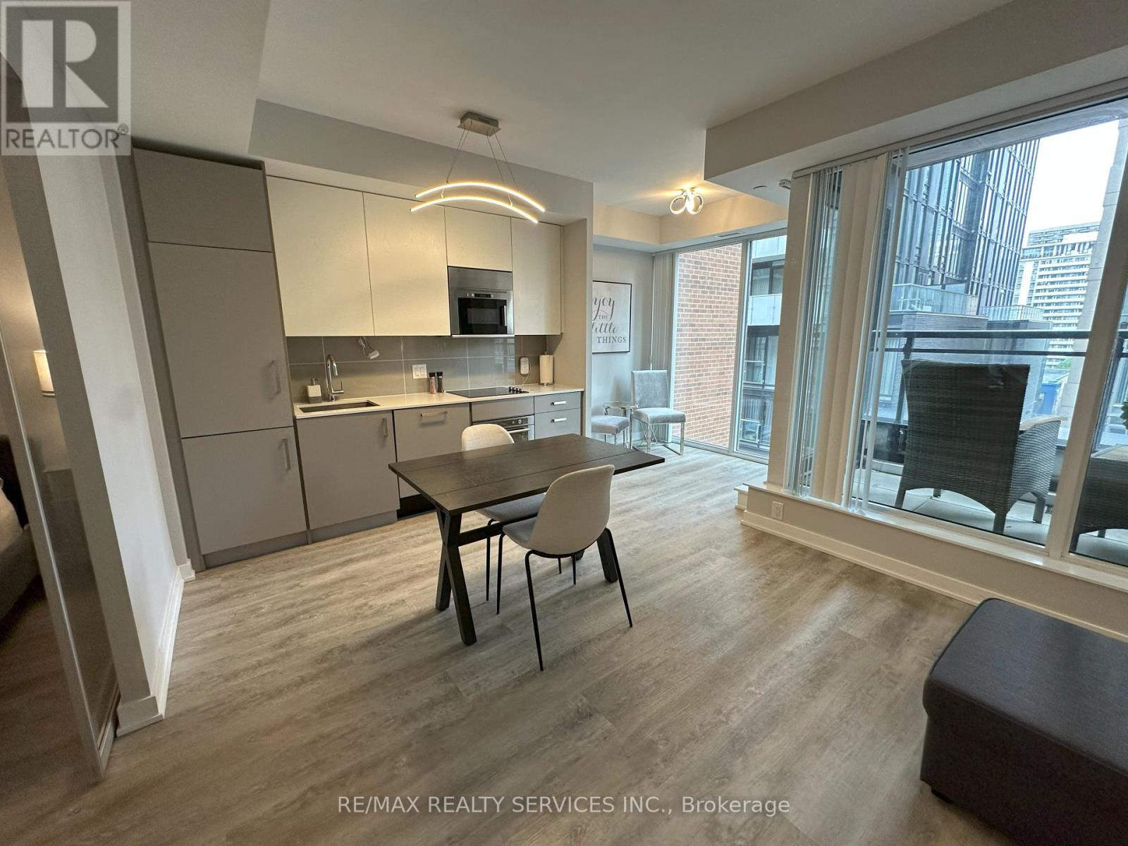 408 - 17 Dundonald Street, Toronto, Ontario  M4Y 1K3 - Photo 8 - C12191520