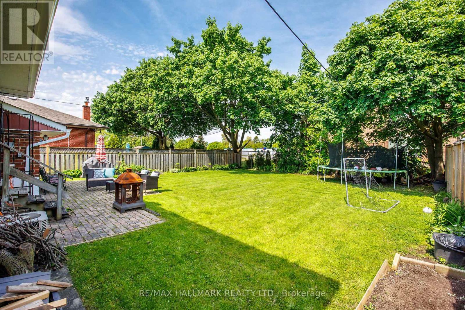 18 Daleside Crescent, Toronto, Ontario  M4A 2H6 - Photo 31 - C12191540