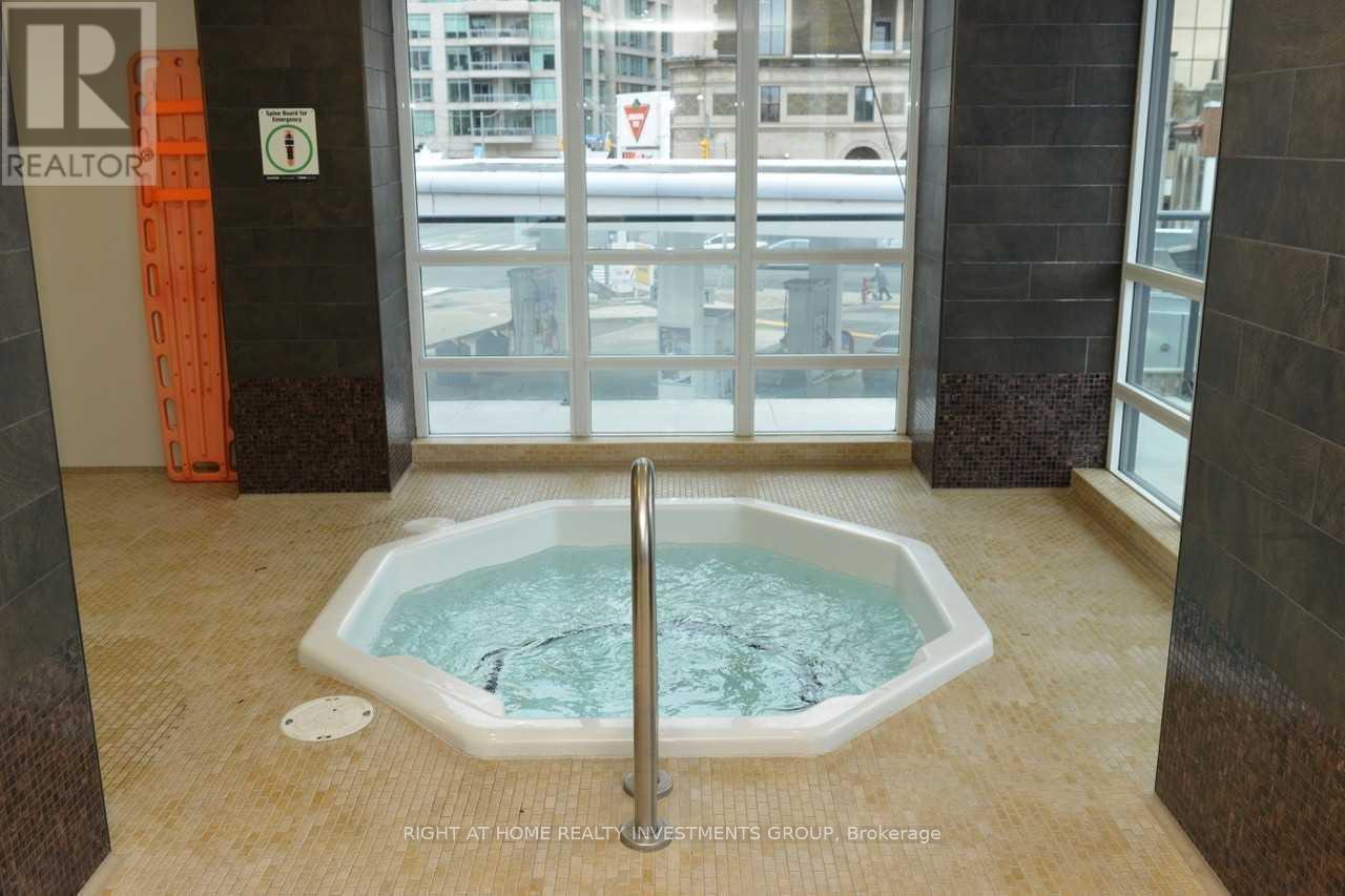 301 - 825 Church Street, Toronto, Ontario  M4W 3Z4 - Photo 14 - C12191590