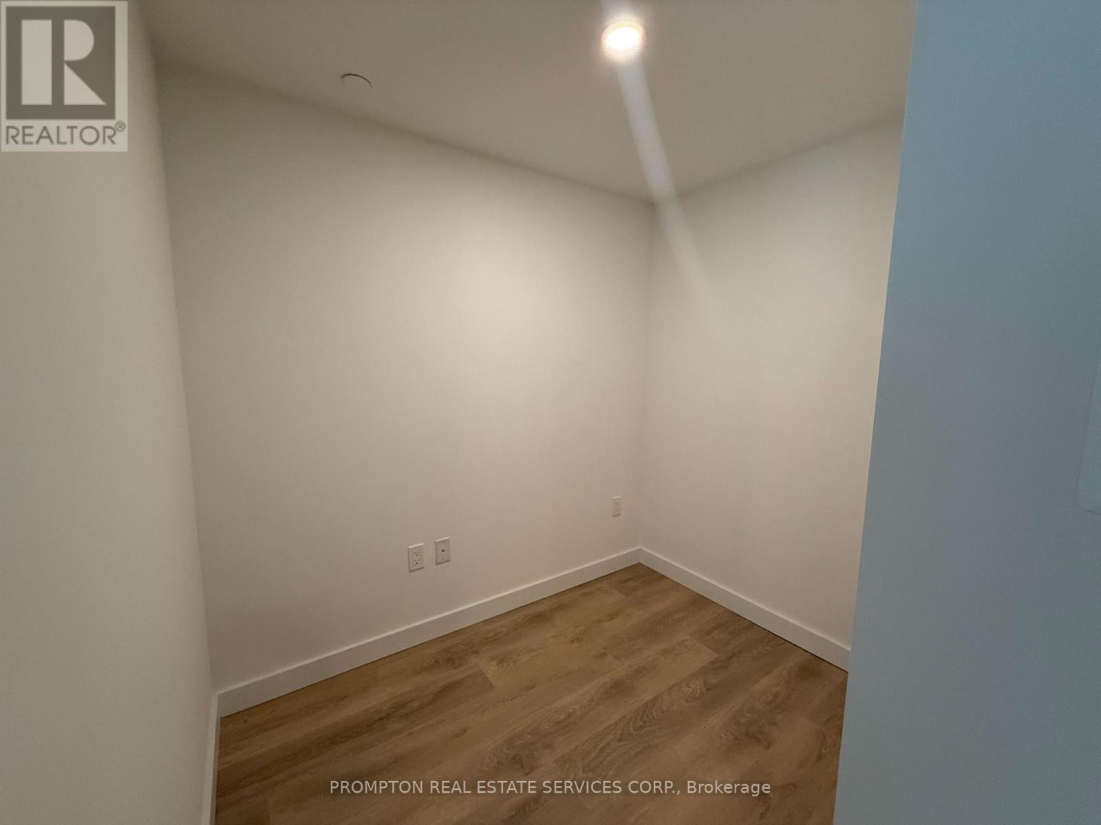 829 - 3 Concord Cityplace Way, Toronto, Ontario  M5V 0X4 - Photo 15 - C12191605
