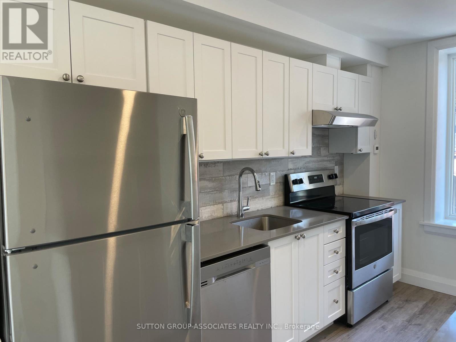2 - 9 Whitaker Avenue, Toronto, Ontario  M6J 1A2 - Photo 5 - C12191638