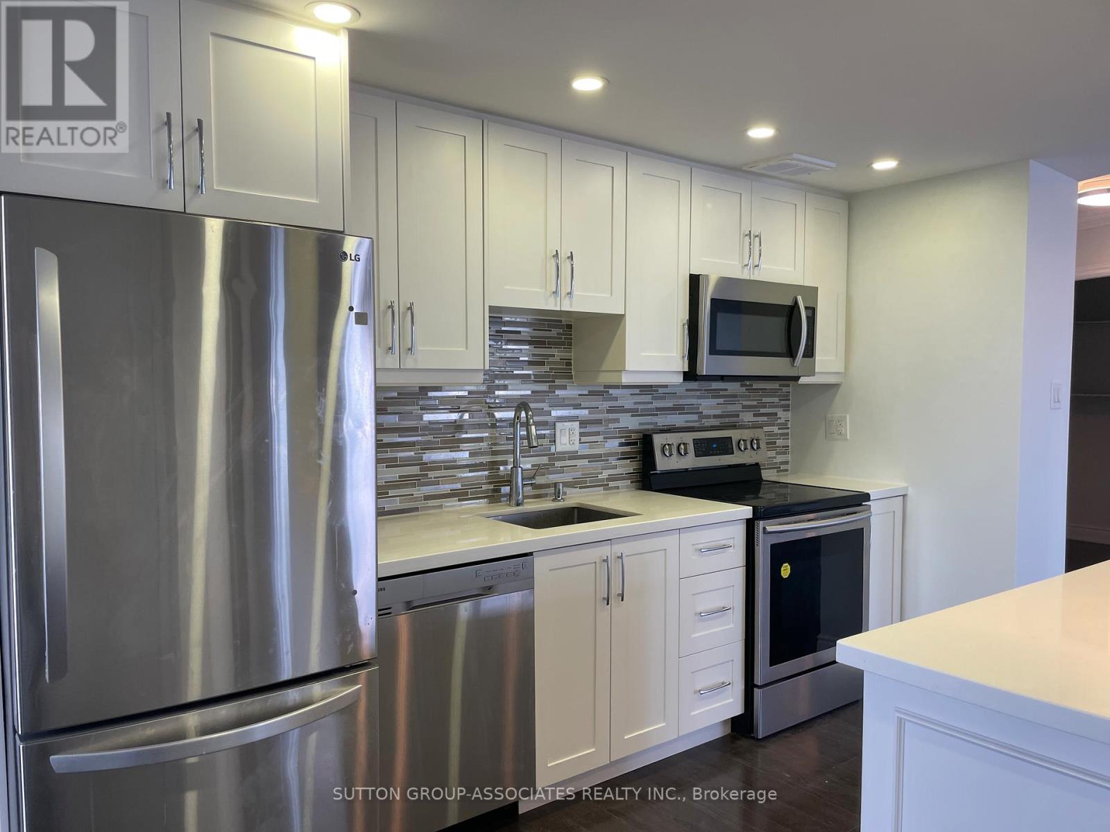 1102 - 1201 Steeles Avenue W, Toronto, Ontario  M2R 3K1 - Photo 2 - C12191645