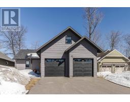 92 Crimson Ridge DR, Sault Ste. Marie, Ontario