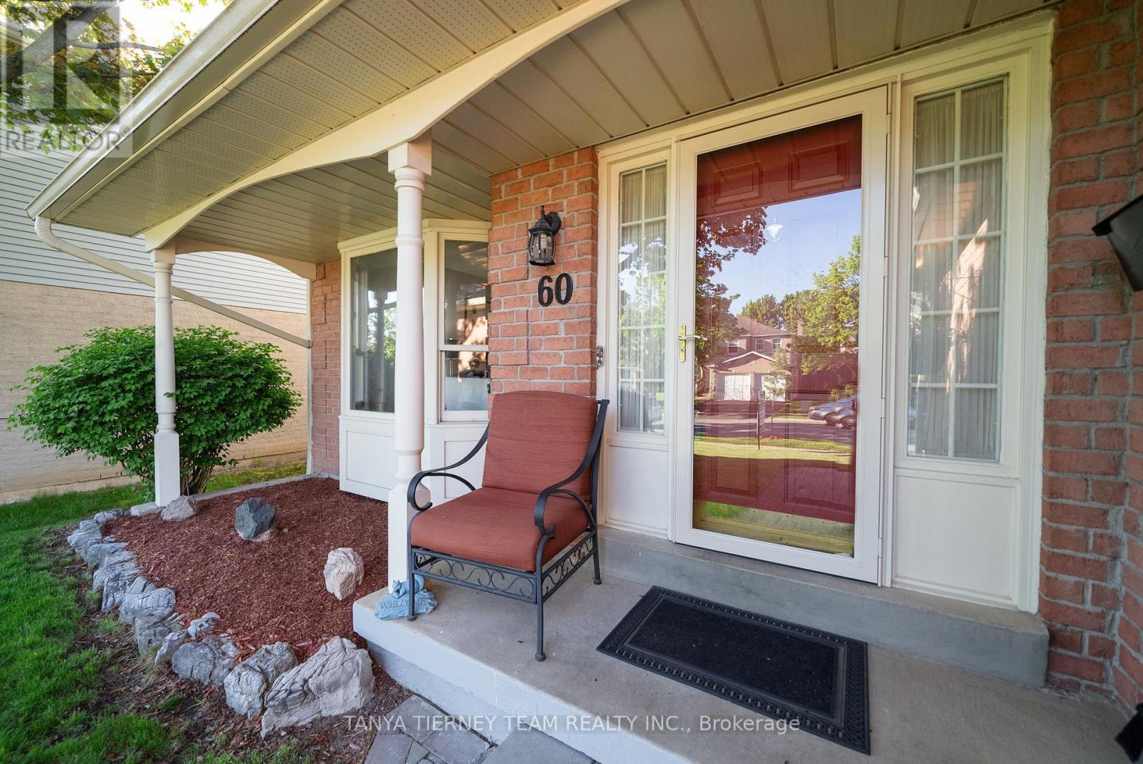 Property at 60 GLEN DHU DRIVE image 5