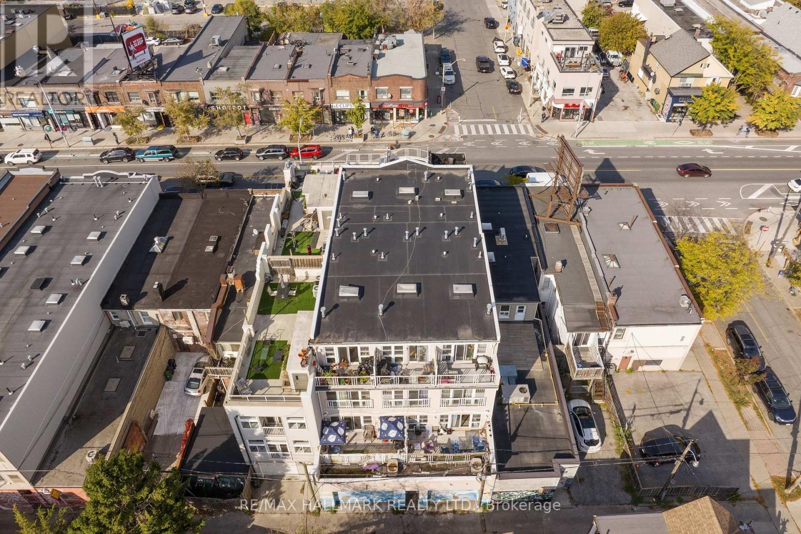 2151 DANFORTH AVENUE, Toronto, Ontario