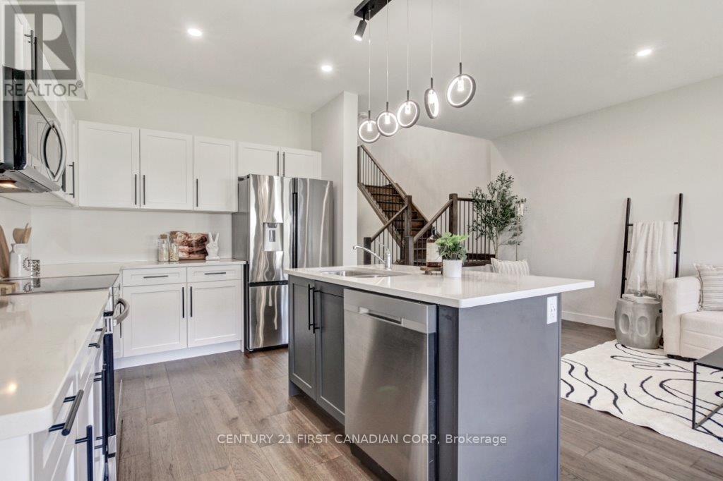 140 Doan Drive, Middlesex Centre, Ontario  N0L 1R0 - Photo 10 - X12191739