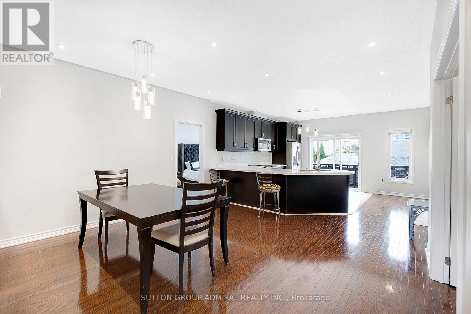 26 Summit Ridge Drive, King (Schomberg), Ontario  L0G 1T0 - Photo 14 - N12191450