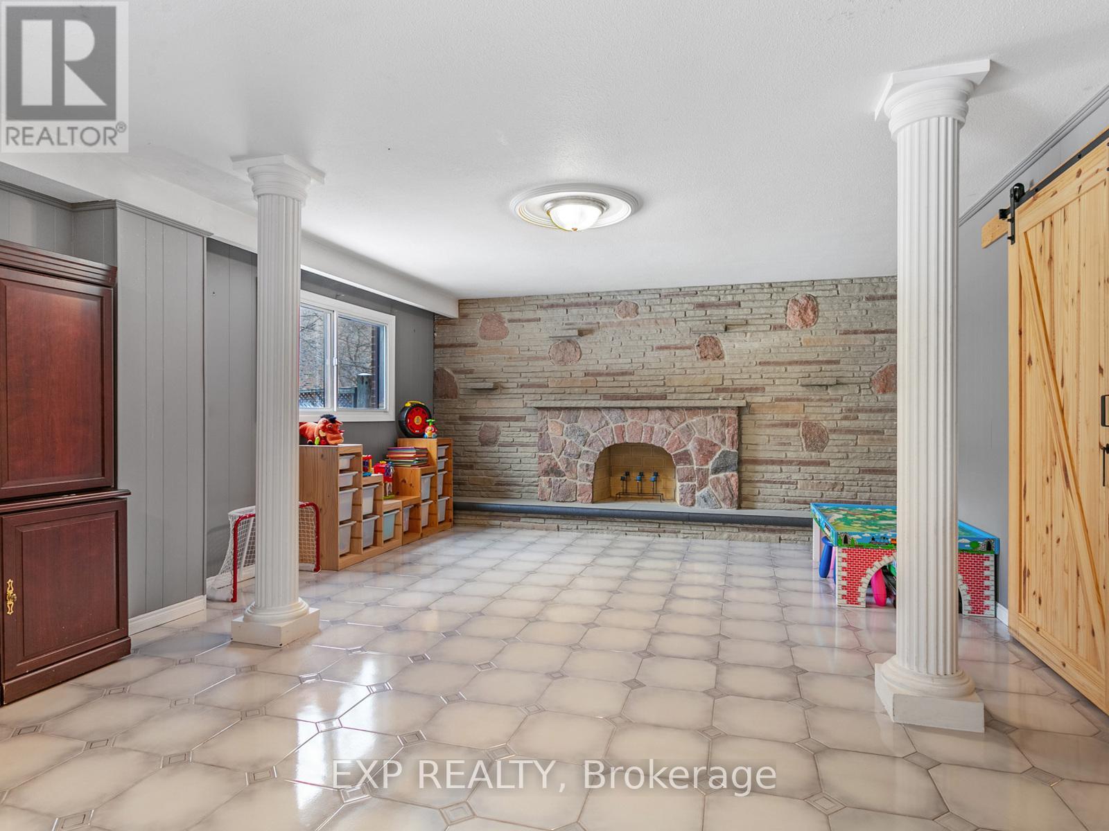146 Weldrick Road W, Richmond Hill, Ontario  L4C 3V1 - Photo 10 - N12191456