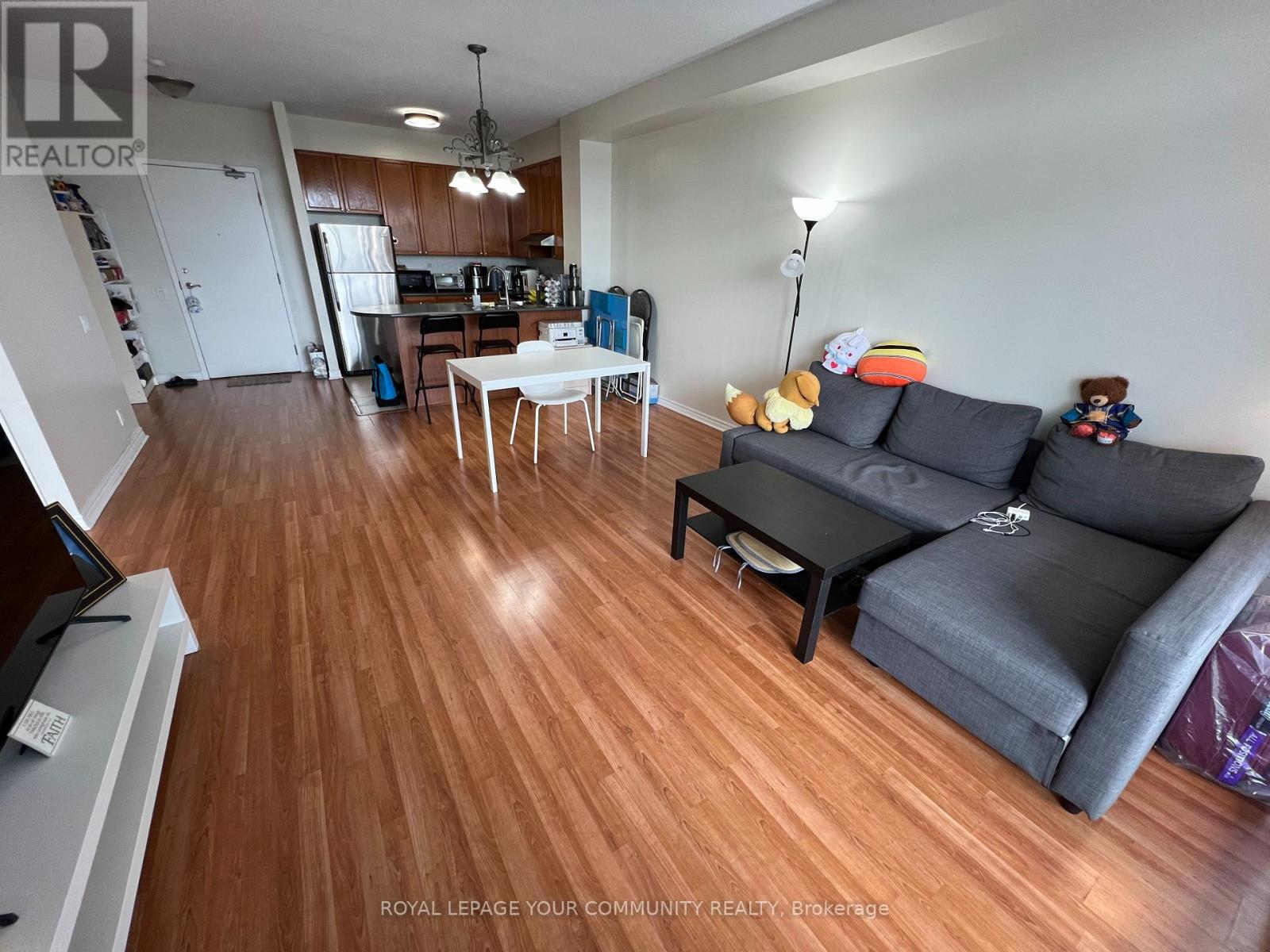 715 - 11121 Yonge Street, Richmond Hill (Devonsleigh), Ontario  L4C 0S7 - Photo 3 - N12191513