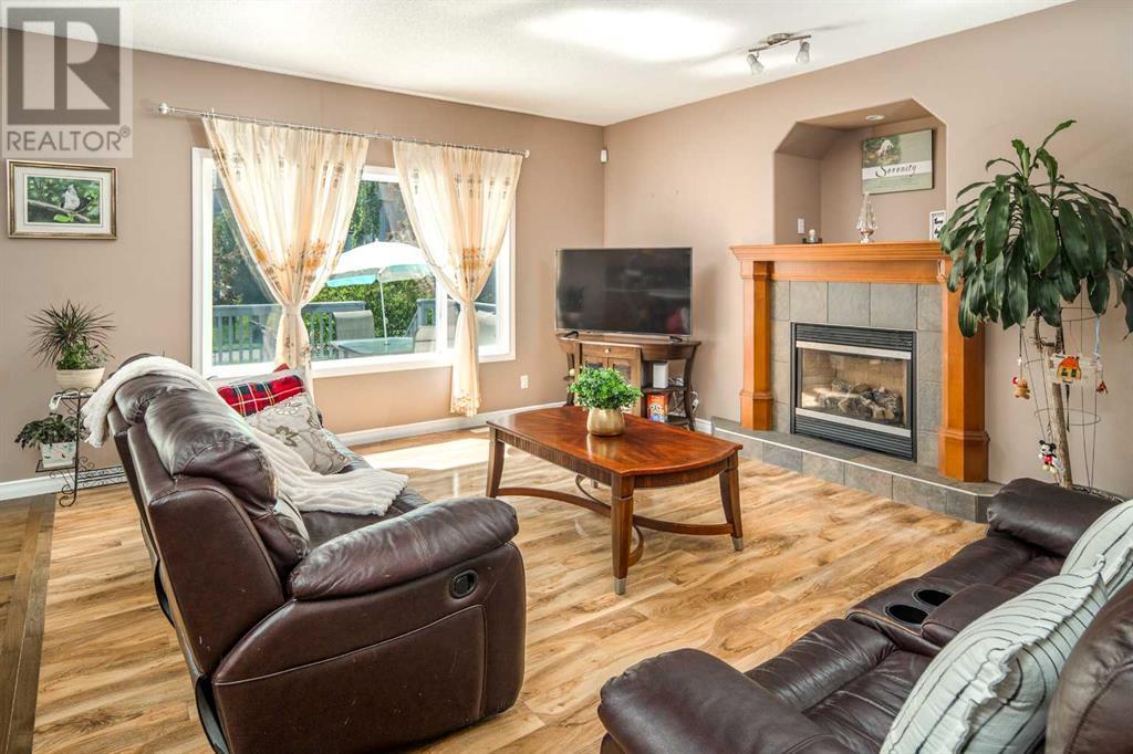 140 Everhollow Way Sw, Calgary, Alberta  T2Y 4R7 - Photo 4 - A2226710