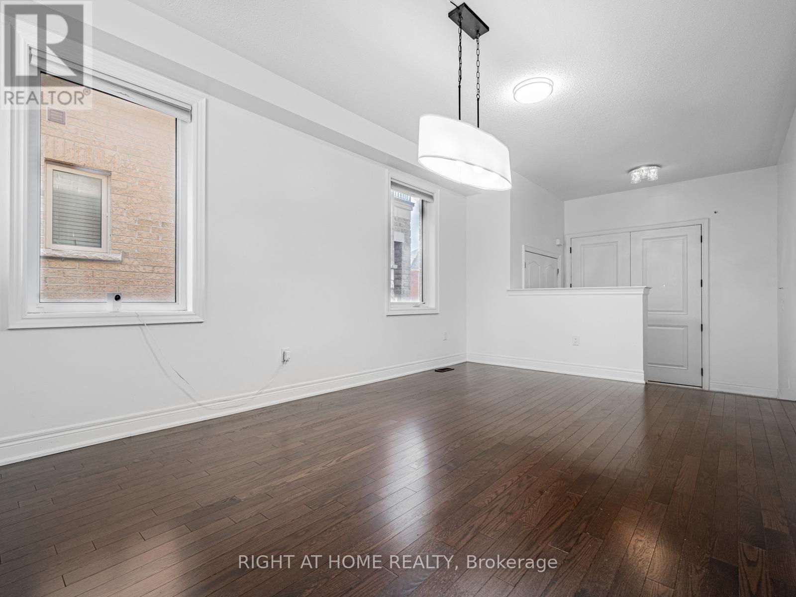 214 Stevenson Crescent, Bradford West Gwillimbury, Ontario  L3Z 0T1 - Photo 6 - N12191619