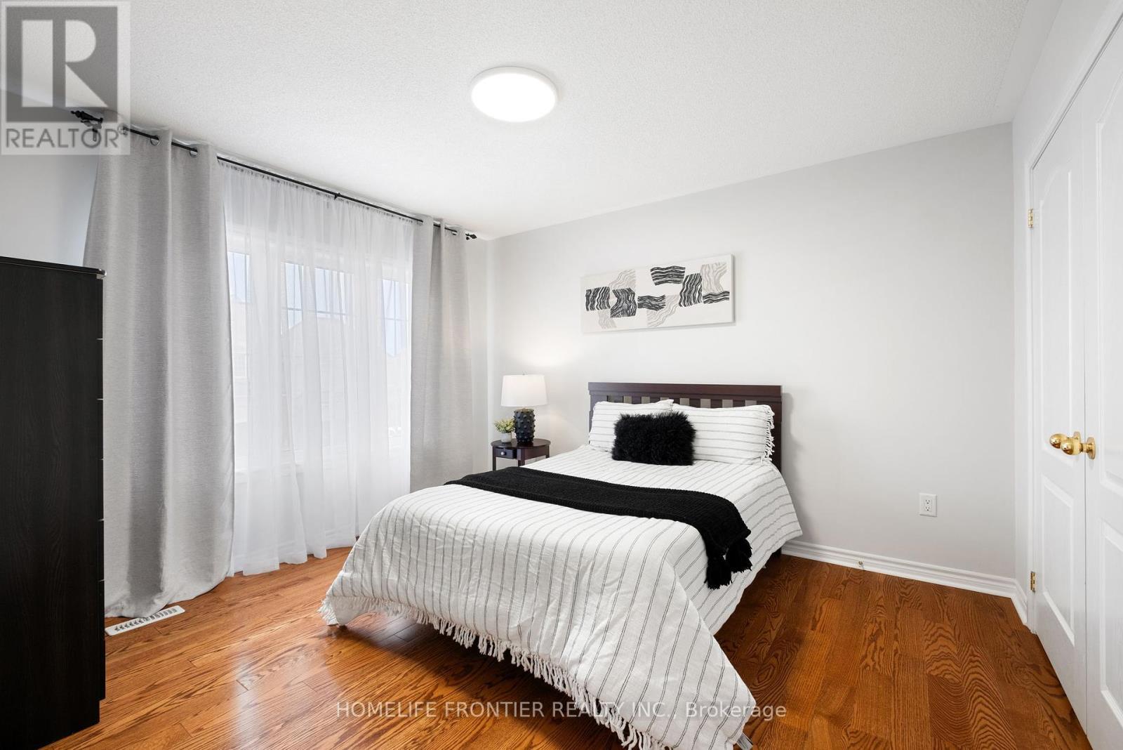 92 Wardlaw Place, Vaughan, Ontario  L4H 0Z9 - Photo 19 - N12191634