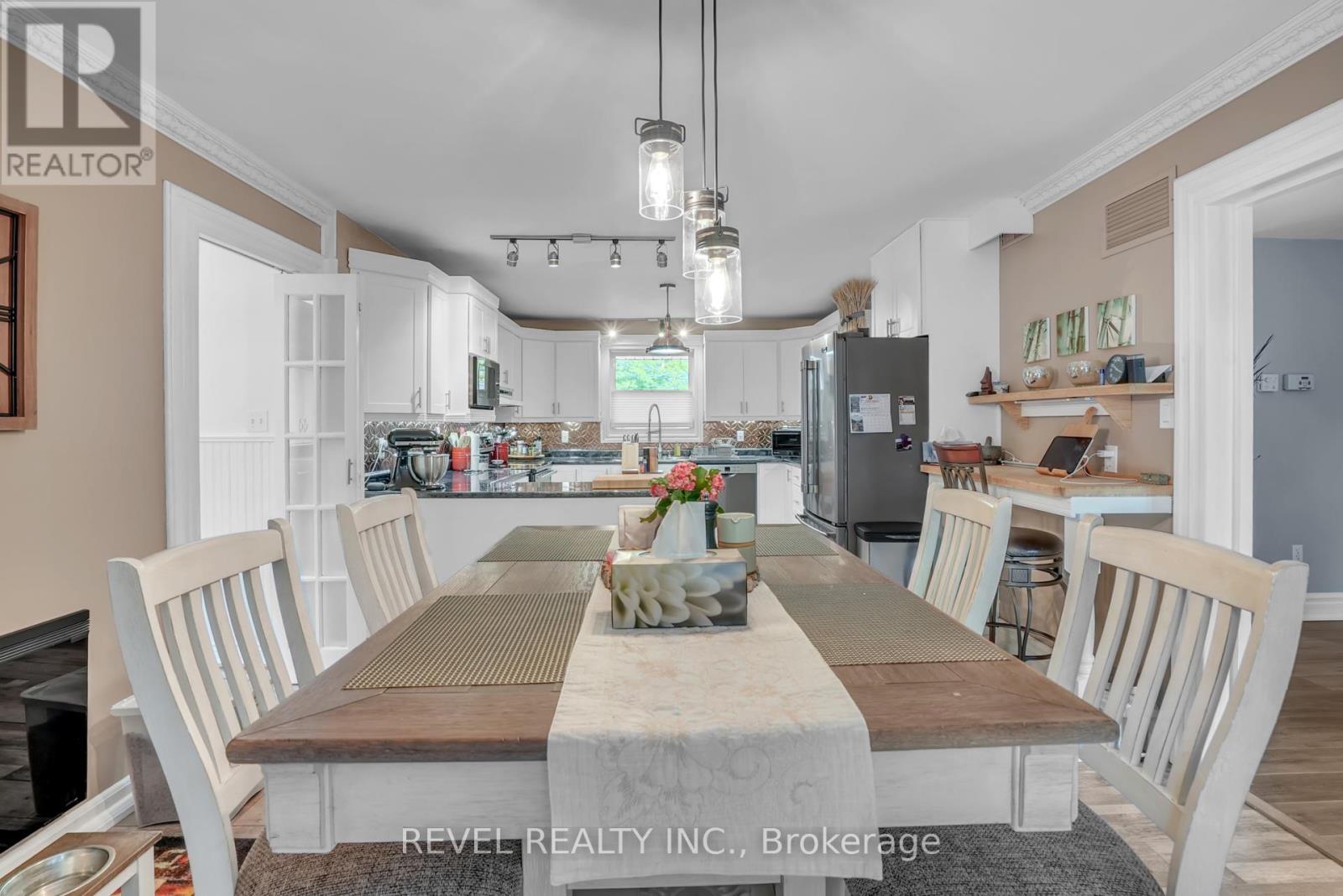 59 Withall Grove, Tiny, Ontario  L0L 2T0 - Photo 14 - S12191432