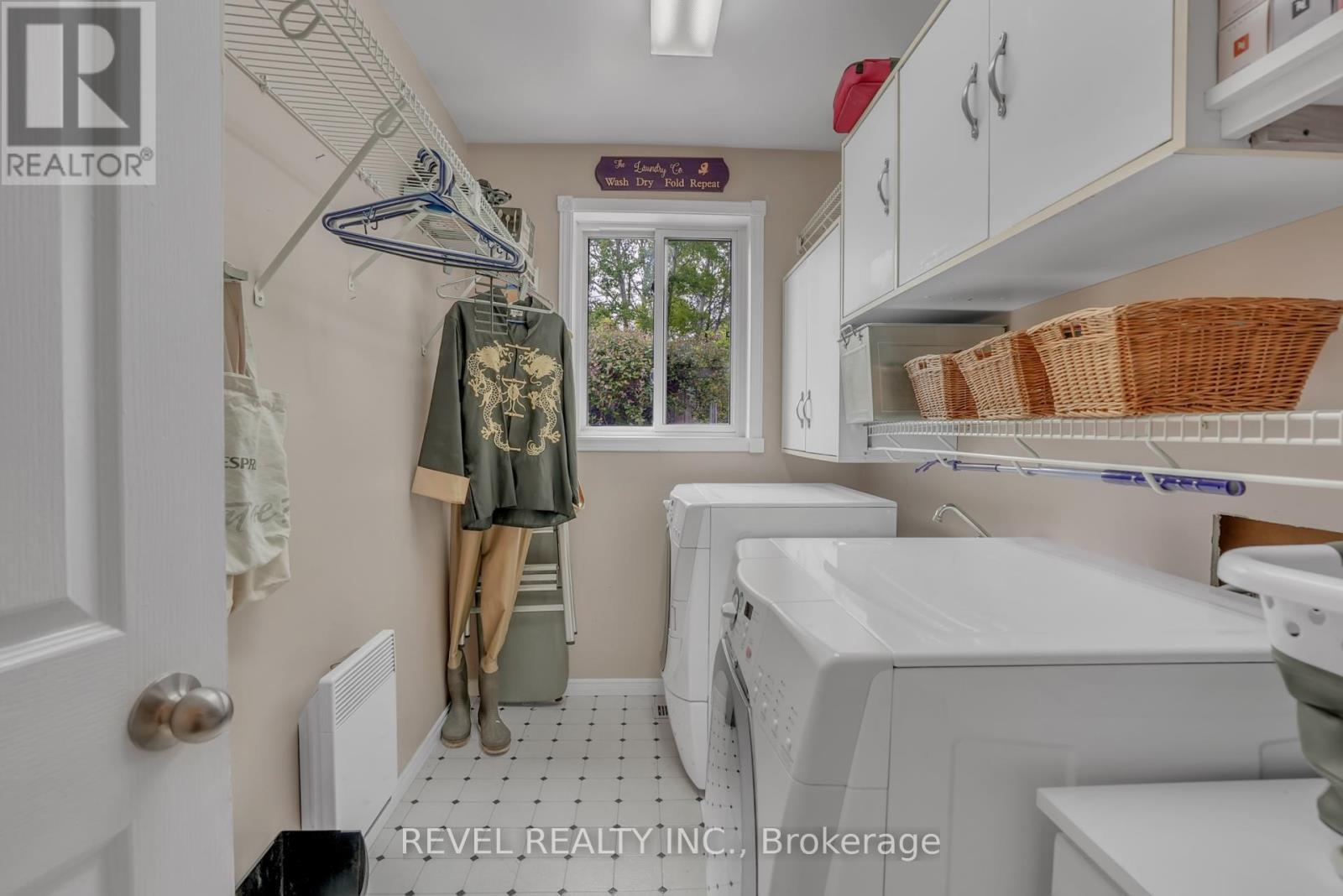 59 Withall Grove, Tiny, Ontario  L0L 2T0 - Photo 21 - S12191432