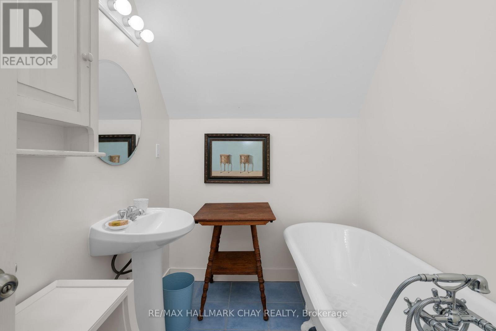 8930 County Road 9, Clearview, Ontario  L0M 1G0 - Photo 17 - S12191551