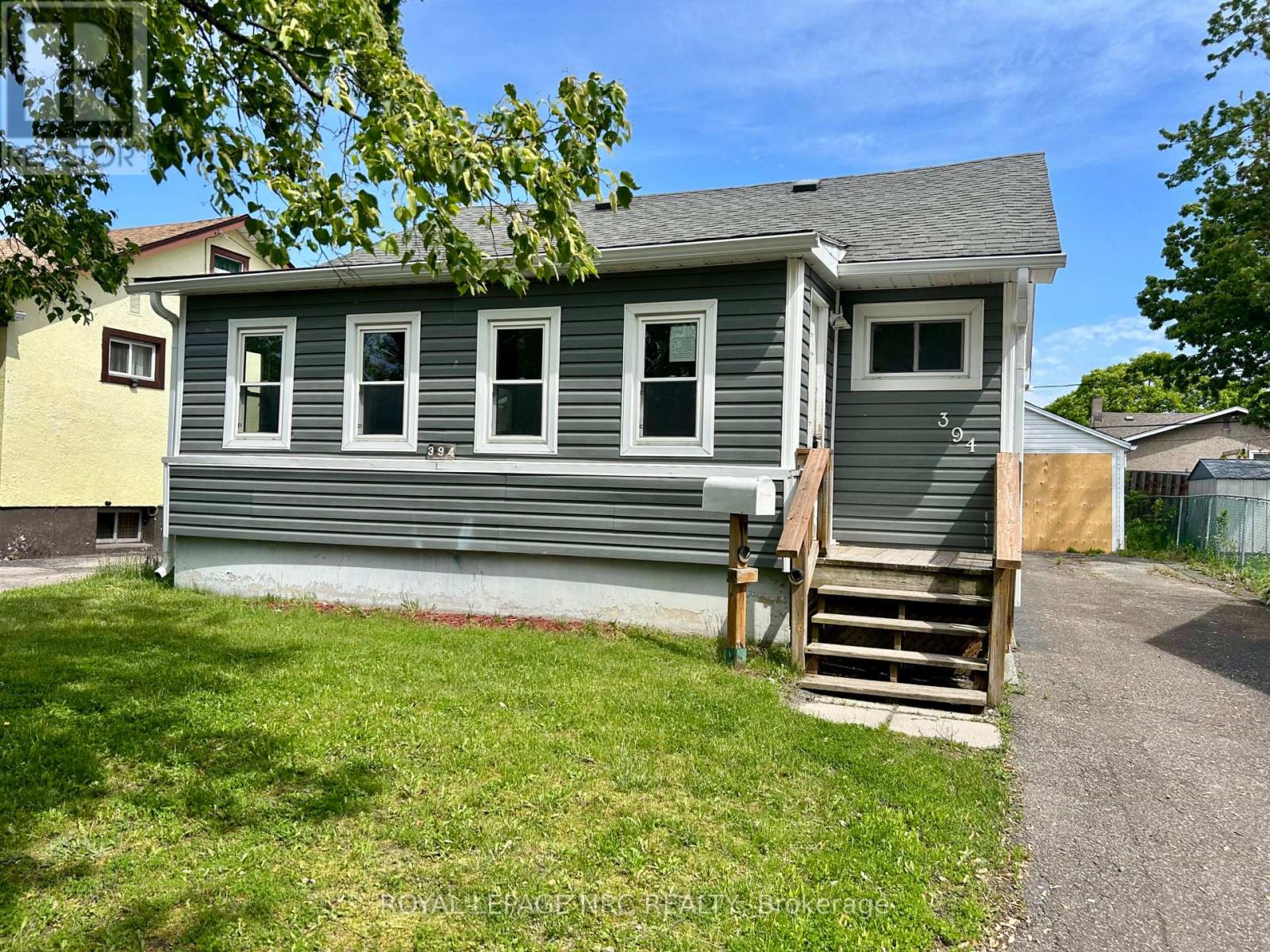 394 Fleet Street, Welland, Ontario  L3B 4X5 - Photo 2 - X12191671