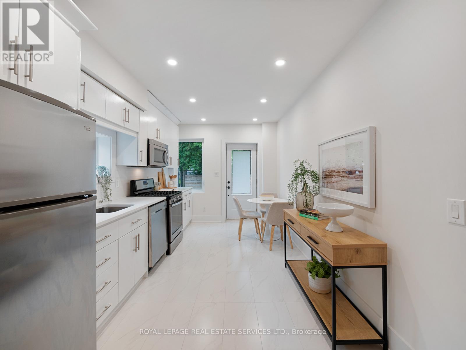 193 Campbell Avenue, Toronto (Dovercourt-Wallace Emerson-Junction), Ontario  M6P 3V5 - Photo 13 - W12191441