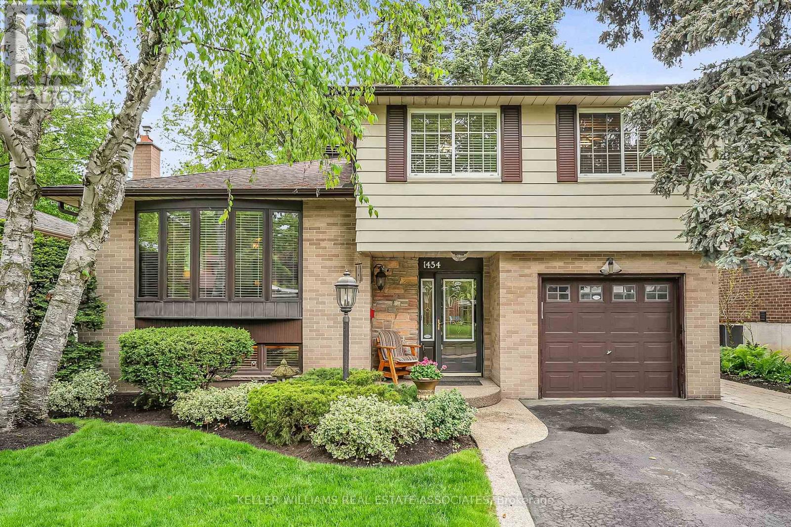 1454 LEDA AVENUE, Mississauga, Ontario