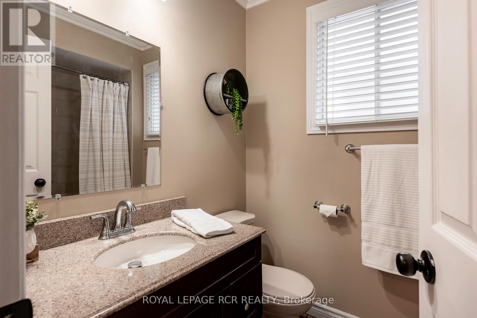 51 Meadow Drive, Orangeville, Ontario  L9W 4C7 - Photo 38 - W12191470