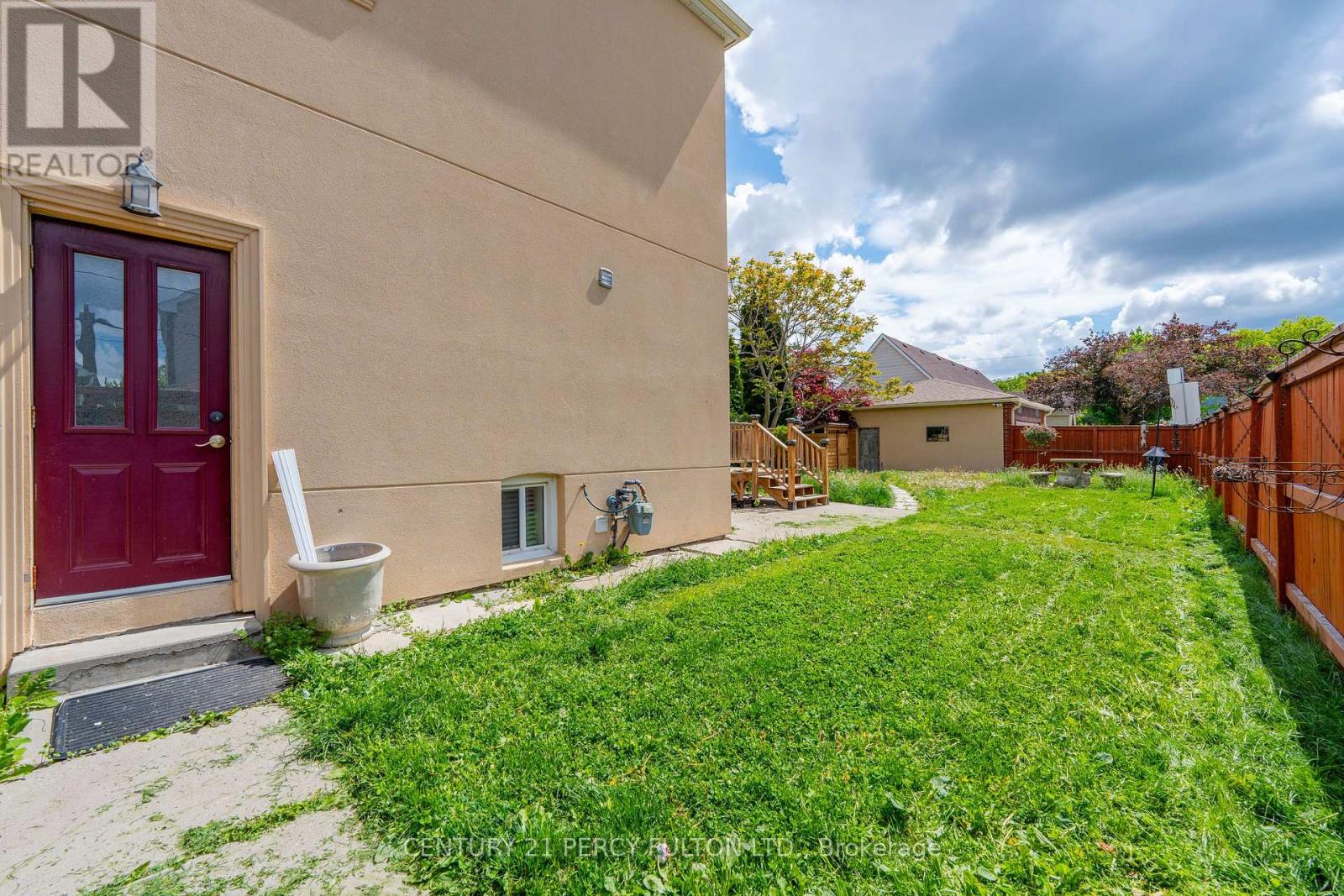 61 Cordella Avenue, Toronto, Ontario  M6N 2J7 - Photo 43 - W12191482