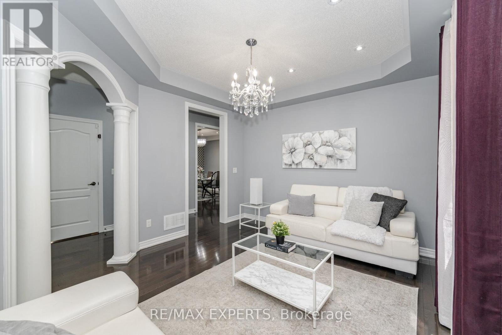 75 Durango Drive, Brampton (Credit Valley), Ontario  L6X 5G9 - Photo 12 - W12191511