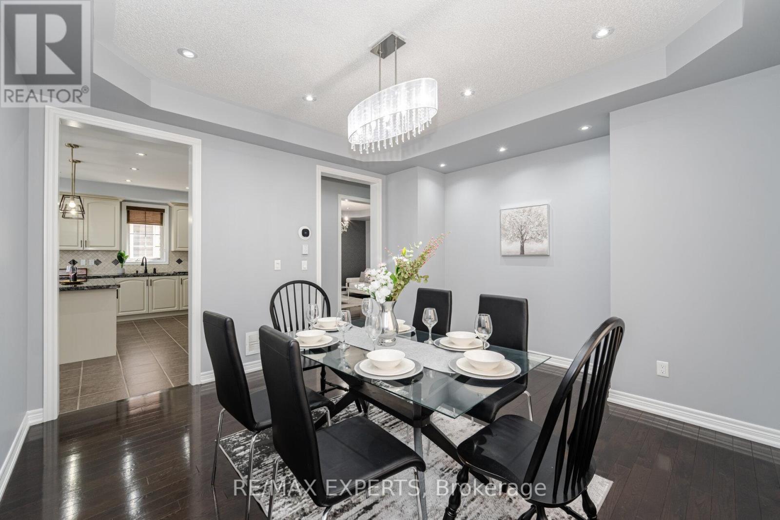 75 Durango Drive, Brampton (Credit Valley), Ontario  L6X 5G9 - Photo 13 - W12191511