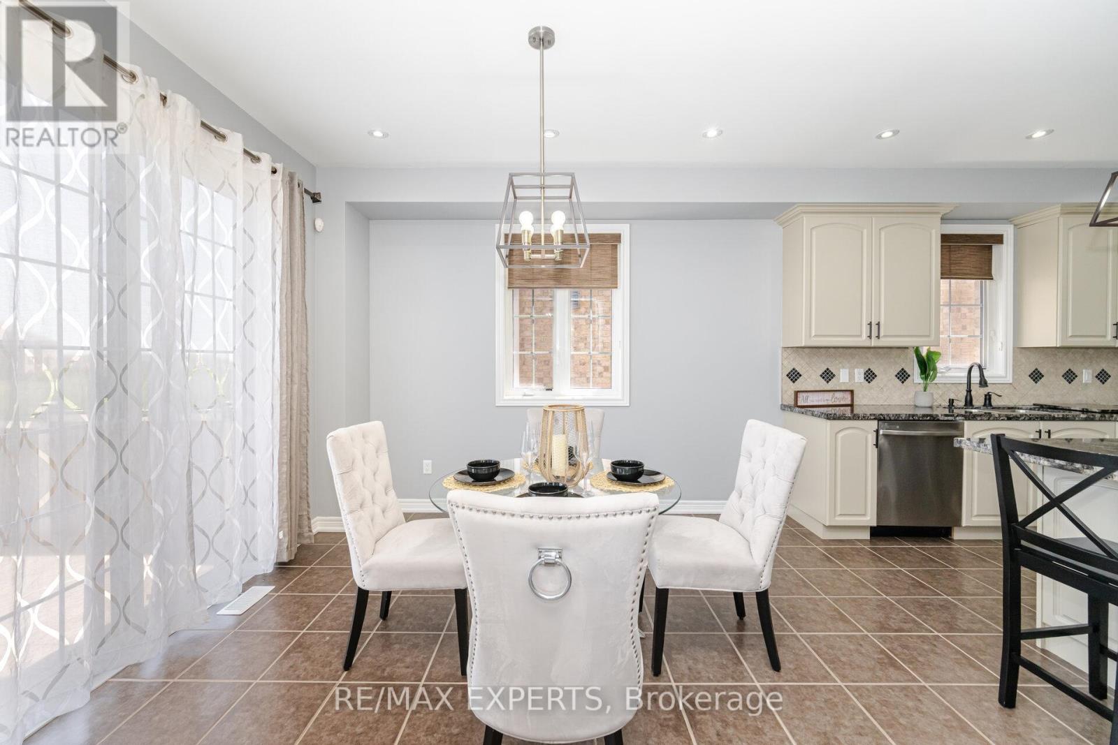 75 Durango Drive, Brampton (Credit Valley), Ontario  L6X 5G9 - Photo 19 - W12191511