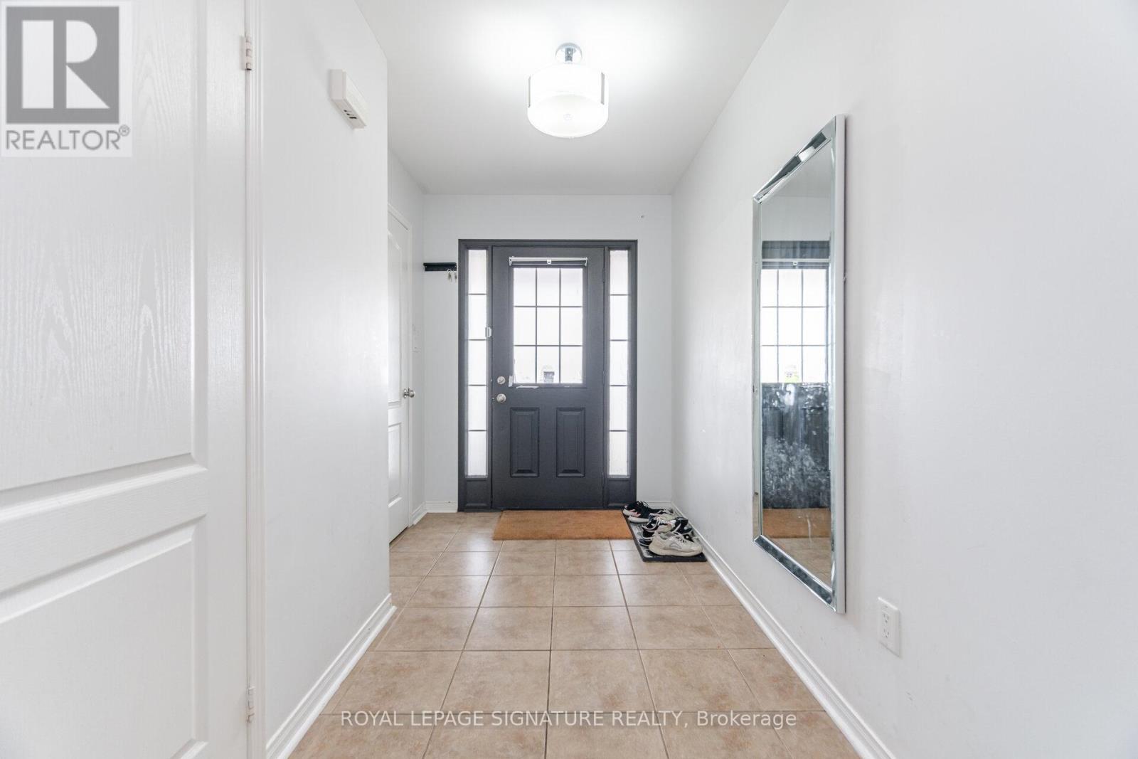 66 Lightcatcher Circle, Brampton, Ontario  L6P 3P5 - Photo 6 - W12191522