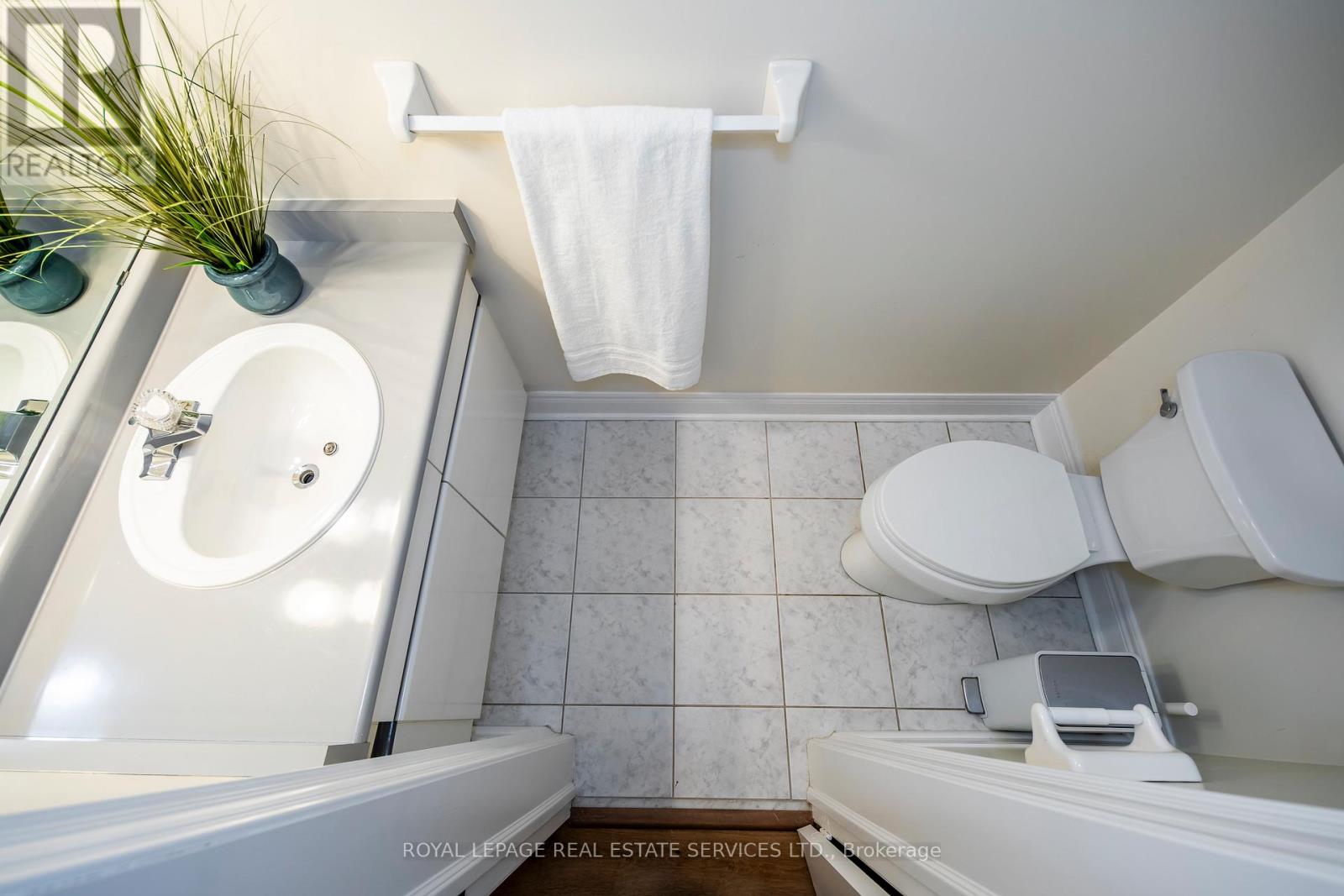 10 - 2303 Hill Ridge Court, Oakville, Ontario  L6M 3N3 - Photo 35 - W12191556