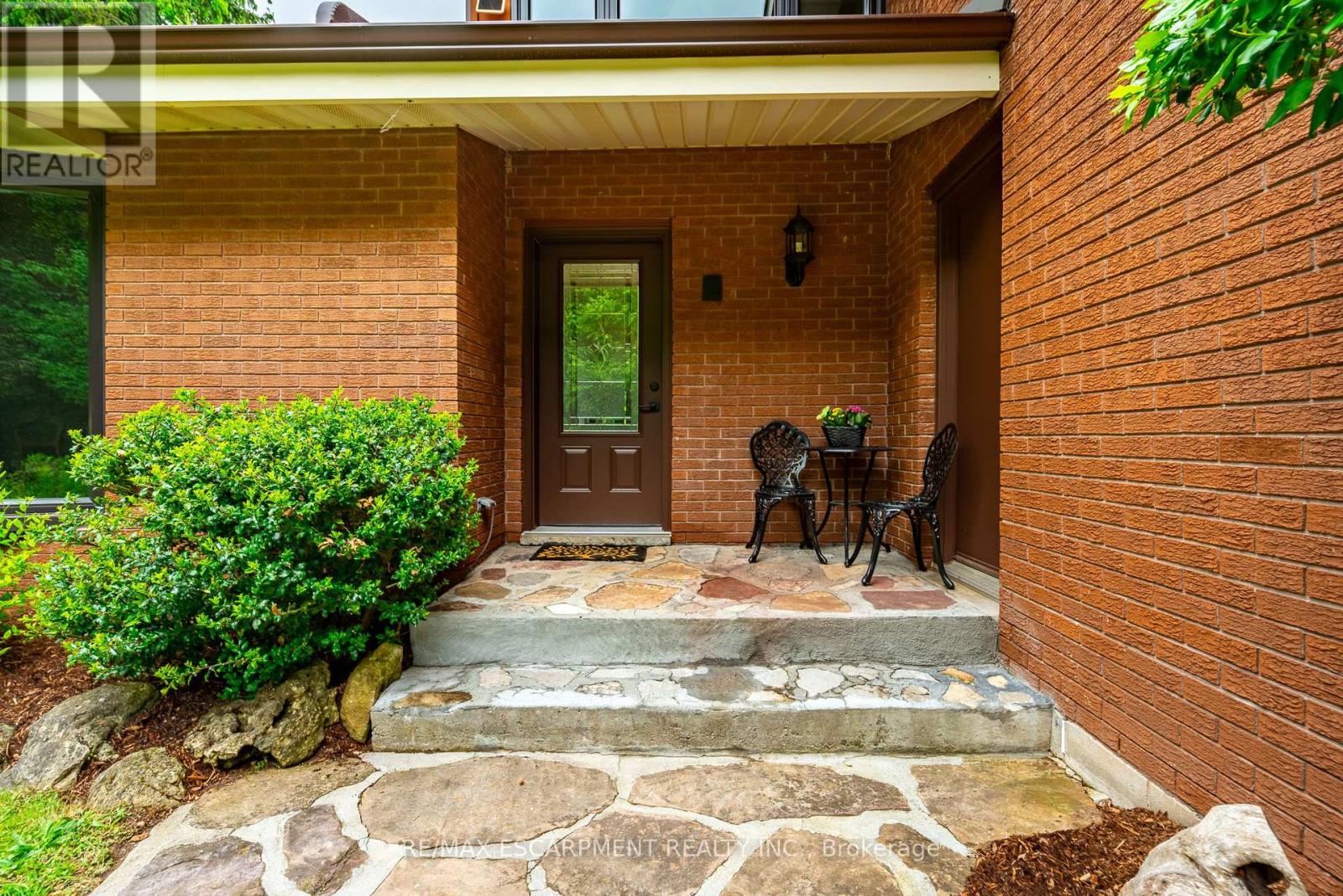7575 Milburough Line, Milton, Ontario  L0P 1B0 - Photo 4 - W12191608