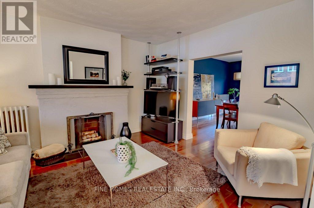 65 Parkdale Road, Toronto, Ontario  M6R 1E3 - Photo 5 - W12191609