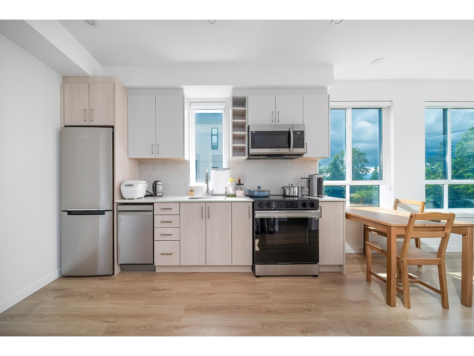 511 13858 108 AVENUE, surrey, British Columbia