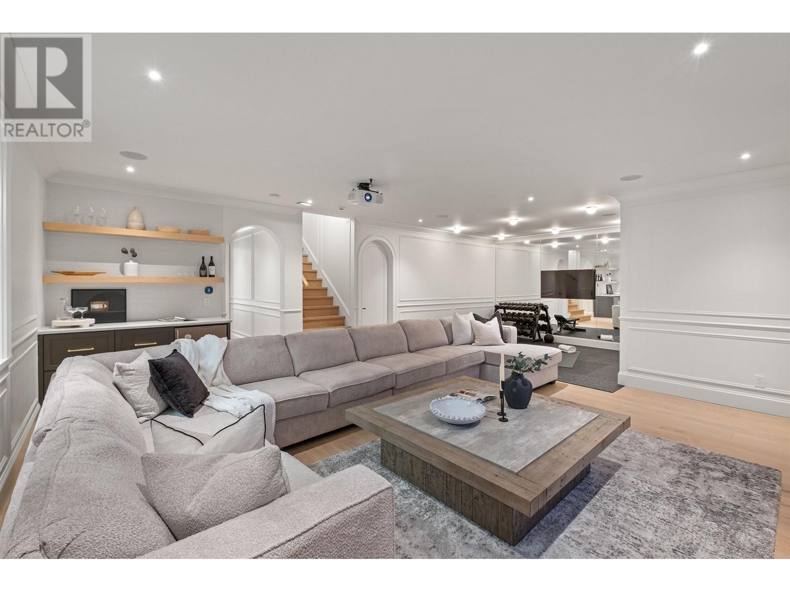 821 E 16th Street, North Vancouver, British Columbia  V7L 2V3 - Photo 24 - R3008261