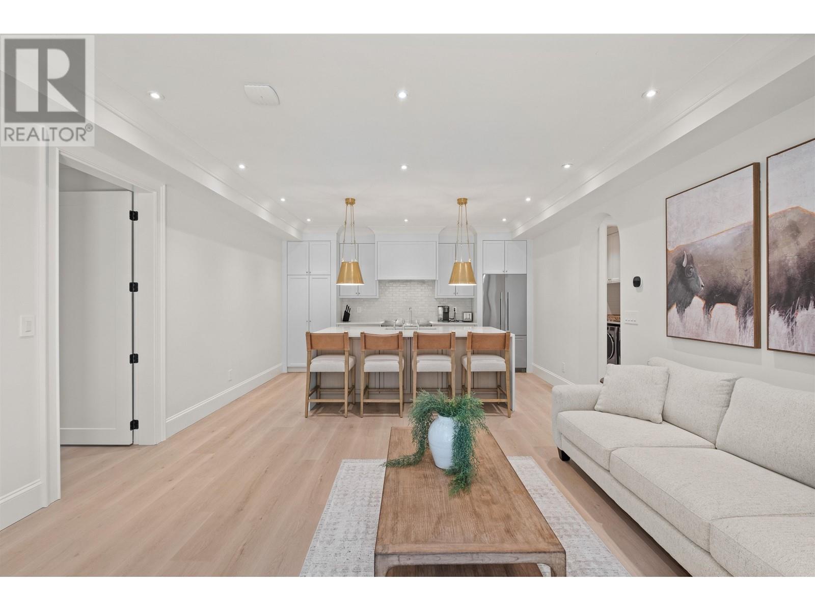 821 E 16th Street, North Vancouver, British Columbia  V7L 2V3 - Photo 29 - R3008261