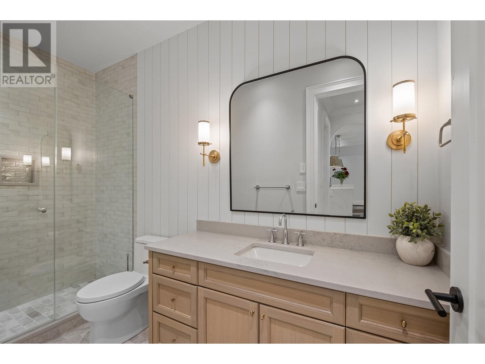 821 E 16th Street, North Vancouver, British Columbia  V7L 2V3 - Photo 30 - R3008261