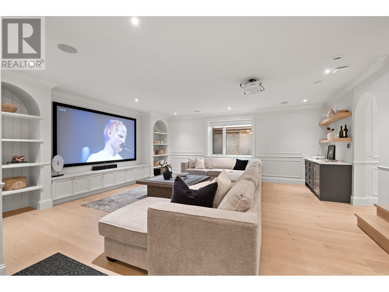 821 E 16th Street, North Vancouver, British Columbia  V7L 2V3 - Photo 25 - R3008261