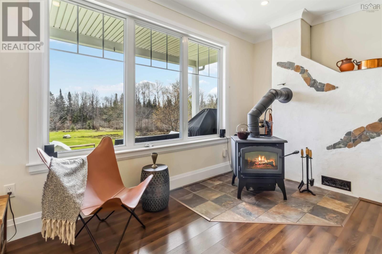 437 Mount Pleasant Road,, Pleasantville, Nova Scotia  B0R 1G0 - Photo 6 - 202512270