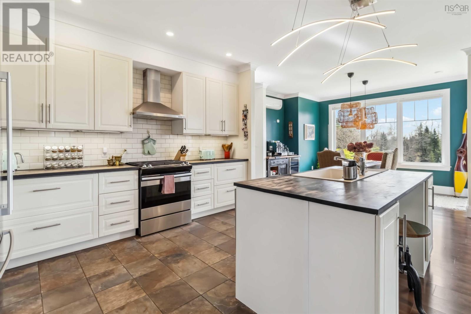 437 Mount Pleasant Road,, Pleasantville, Nova Scotia  B0R 1G0 - Photo 9 - 202512270