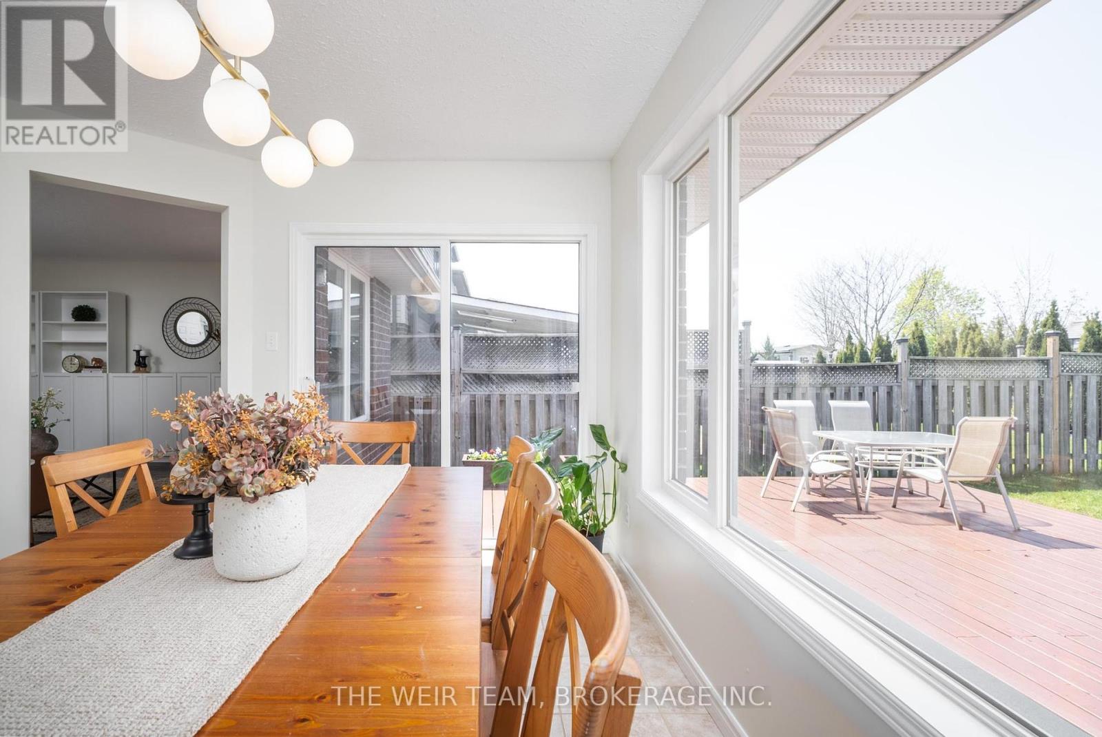 24 Maude Lane, Guelph, Ontario  N1E 0G3 - Photo 12 - X12191413