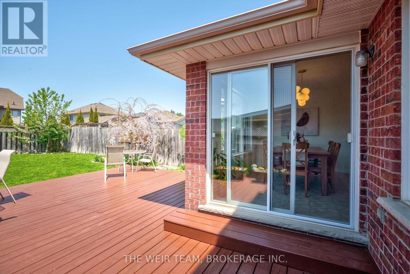 24 Maude Lane, Guelph, Ontario  N1E 0G3 - Photo 31 - X12191413
