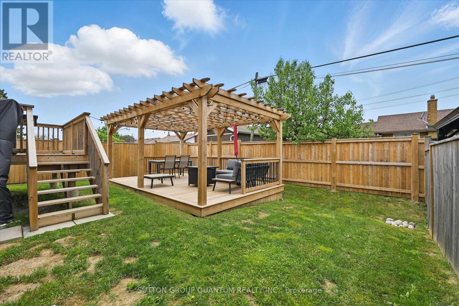 63 Berkshire Drive, St. Catharines (Carlton/bunting), Ontario  L2M 0C2 - Photo 21 - X12191453