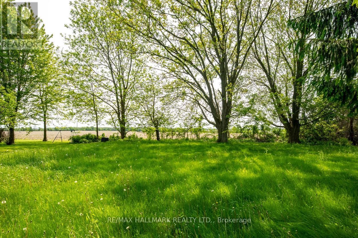 154 County Road 28, Prince Edward County (Ameliasburg Ward), Ontario  K8N 4Z7 - Photo 18 - X12191583