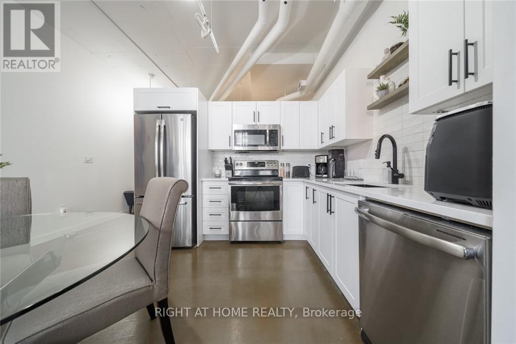 312 - 66 Bay Street S, Hamilton, Ontario  L8P 4Z6 - Photo 12 - X12191628