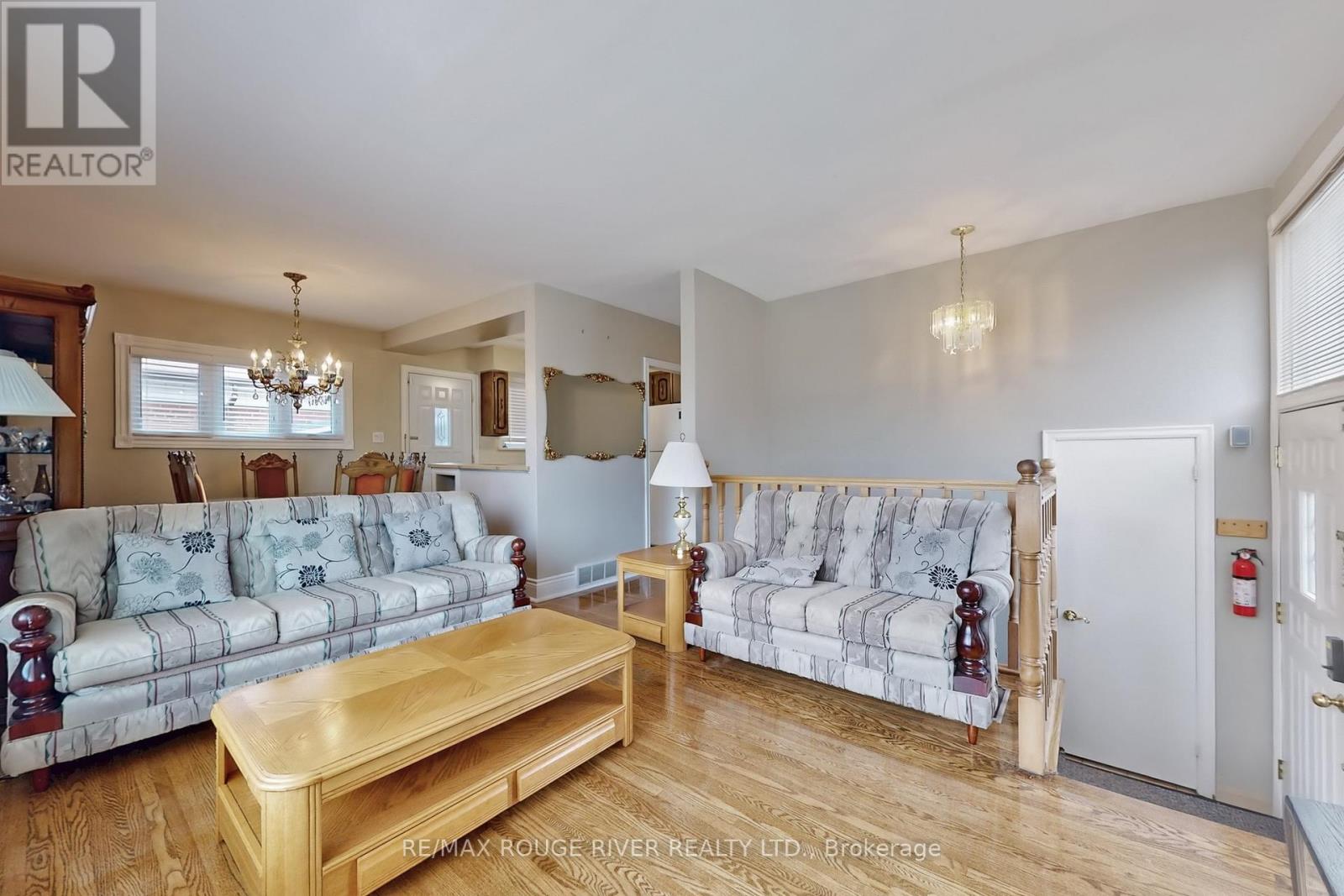 117 Shropshire Drive, Toronto (Dorset Park), Ontario  M1P 1Z3 - Photo 9 - E12191597