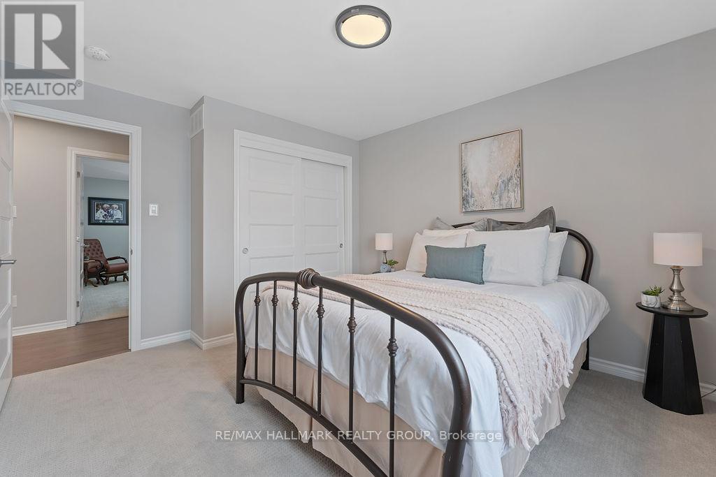4525 Kelly Farm Drive, Ottawa, Ontario  K1X 0E7 - Photo 27 - X12191718