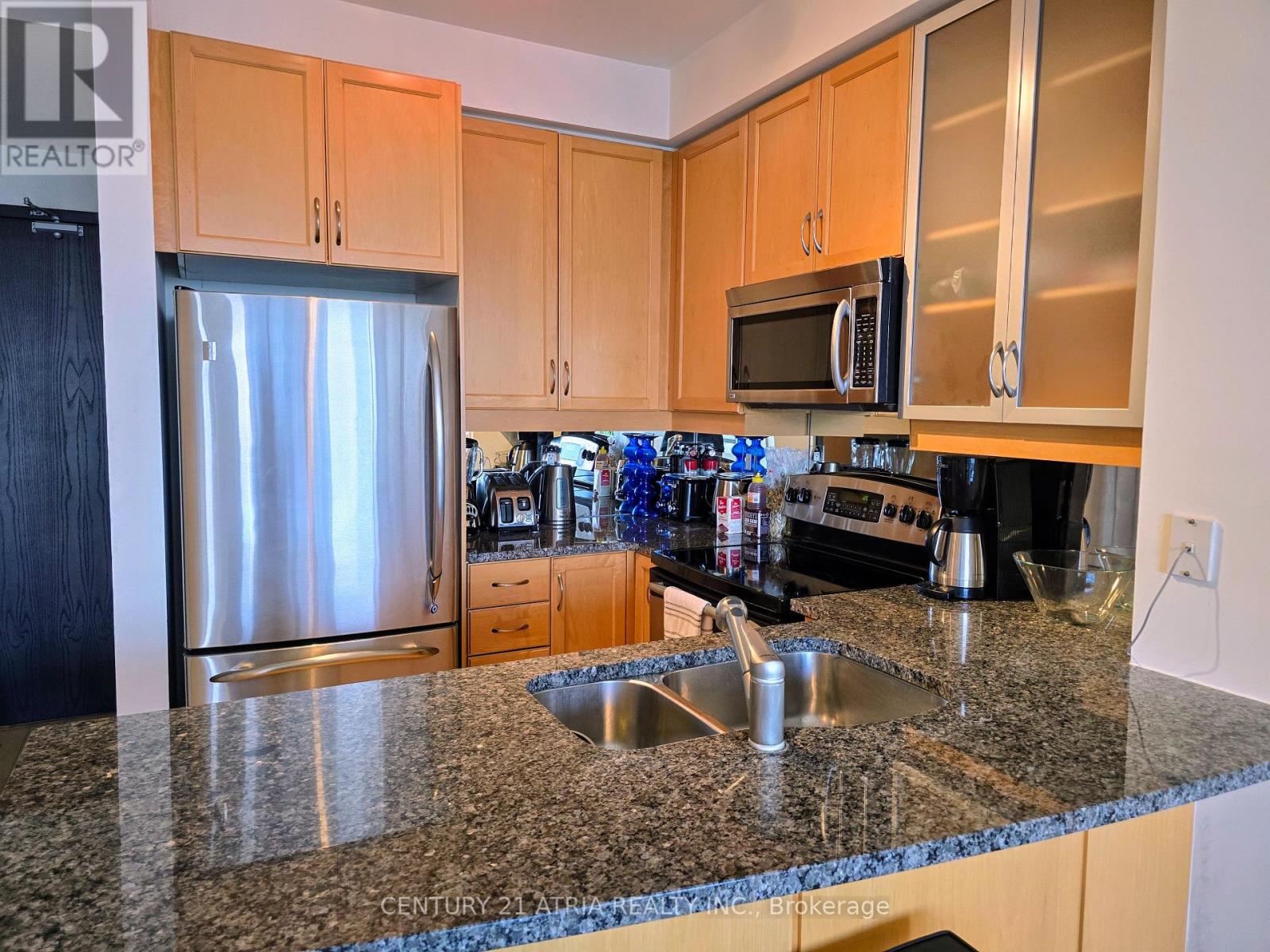 3103 - 18 Yorkville Avenue, Toronto, Ontario  M4W 3Y8 - Photo 6 - C12189497