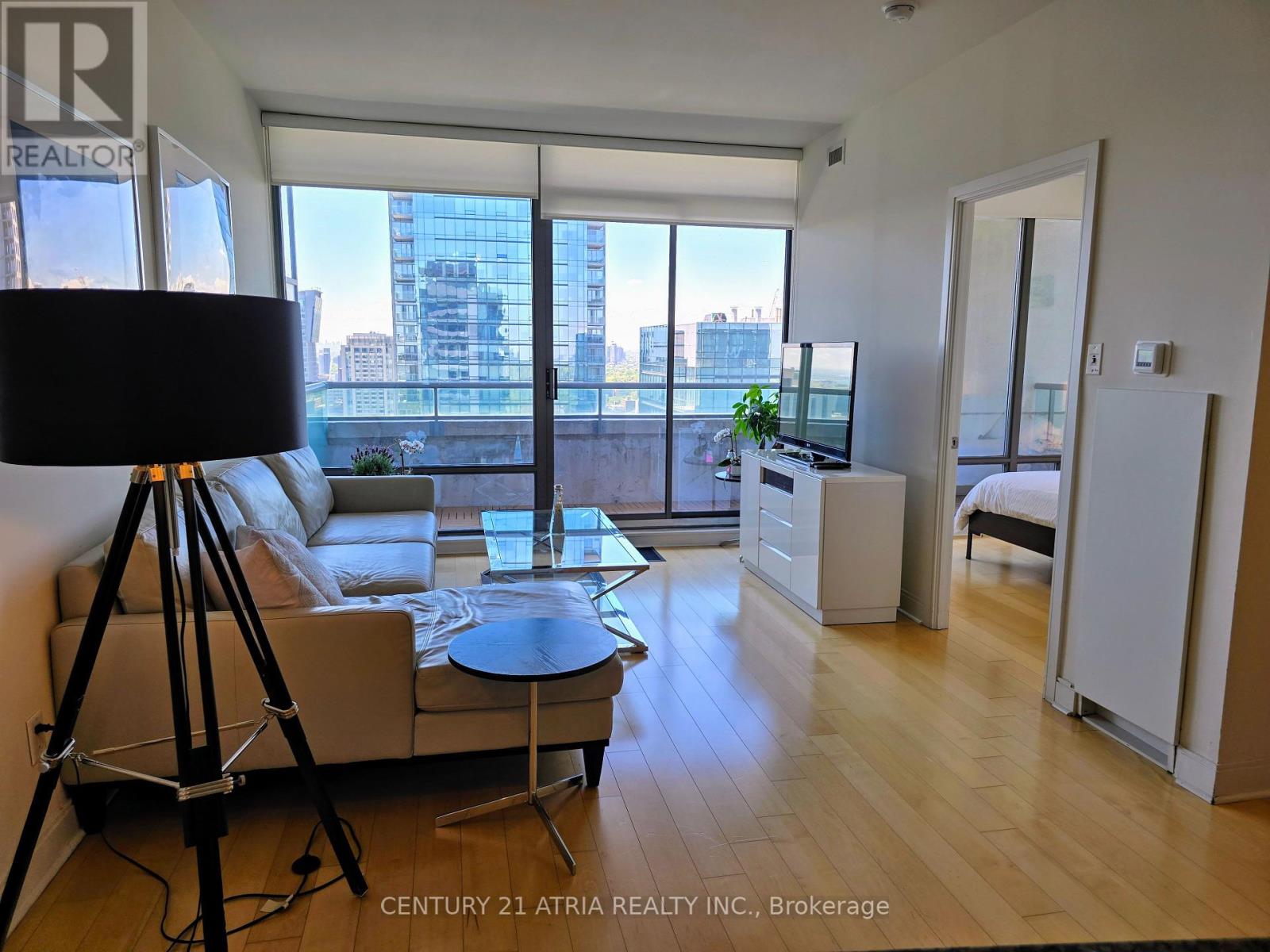 3103 - 18 Yorkville Avenue, Toronto, Ontario  M4W 3Y8 - Photo 8 - C12189497
