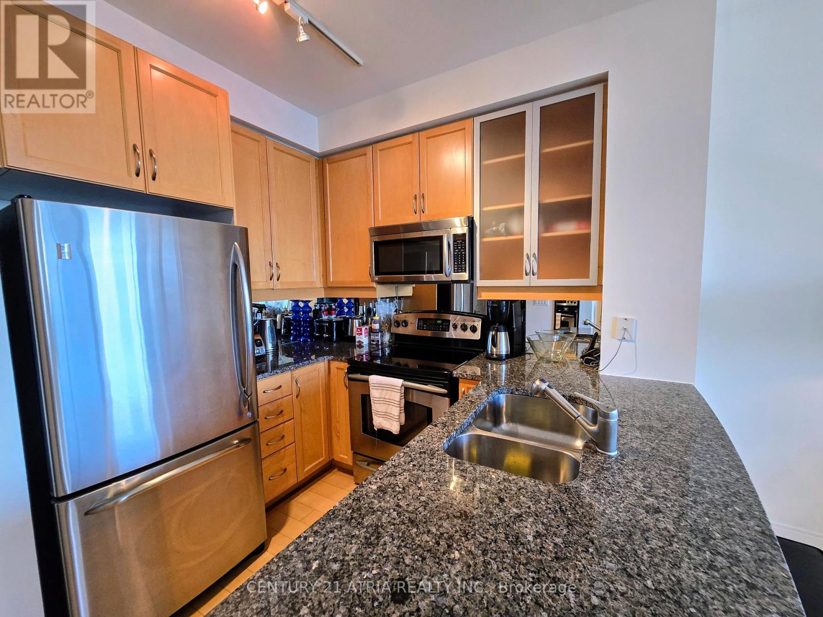 3103 - 18 Yorkville Avenue, Toronto, Ontario  M4W 3Y8 - Photo 7 - C12189497